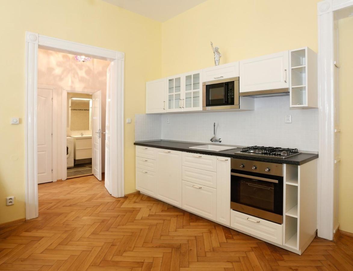 Apartment Near The Charles Bridge Praha Rom bilde